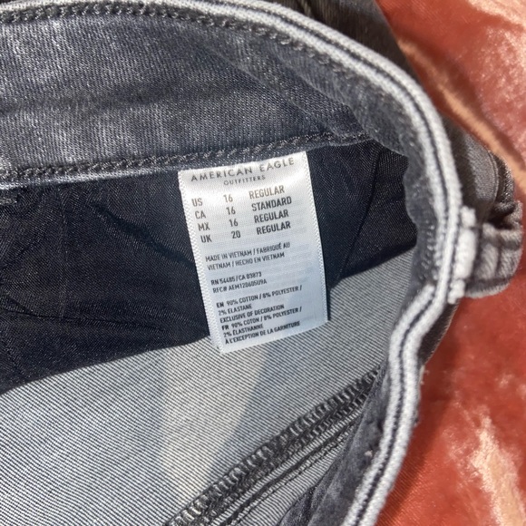 American Eagle Grey Skinny Jeans - Picture 4 of 4